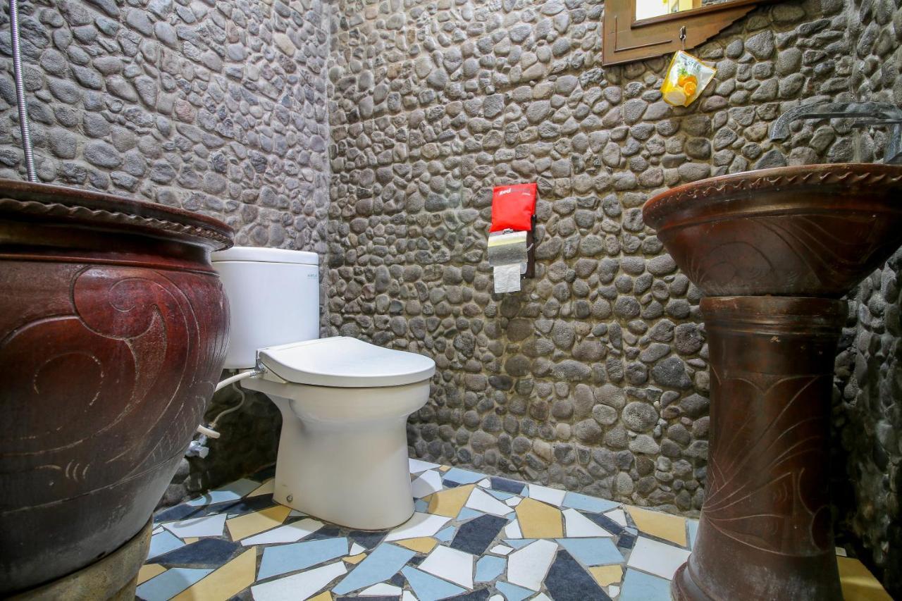 Reddoorz Plus @ Maguwo Kalasan Pokoj fotografie